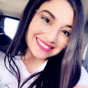 Meet your Posher, Justine